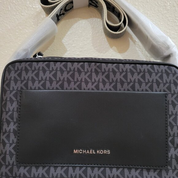 NWT Michael Kors Jet Set Nylon Crossbody - Picture 2 of 10